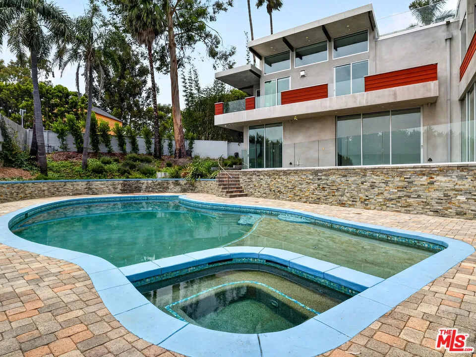 770 Paseo Miramar Pacific Palisades, CA 90272