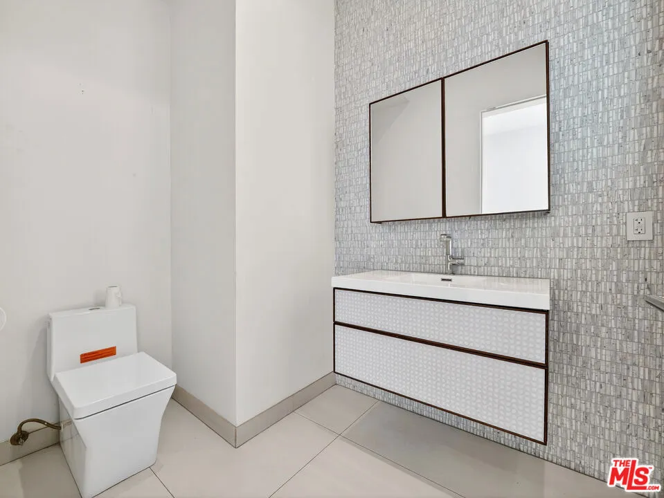770 Paseo Miramar Pacific Palisades, CA 90272