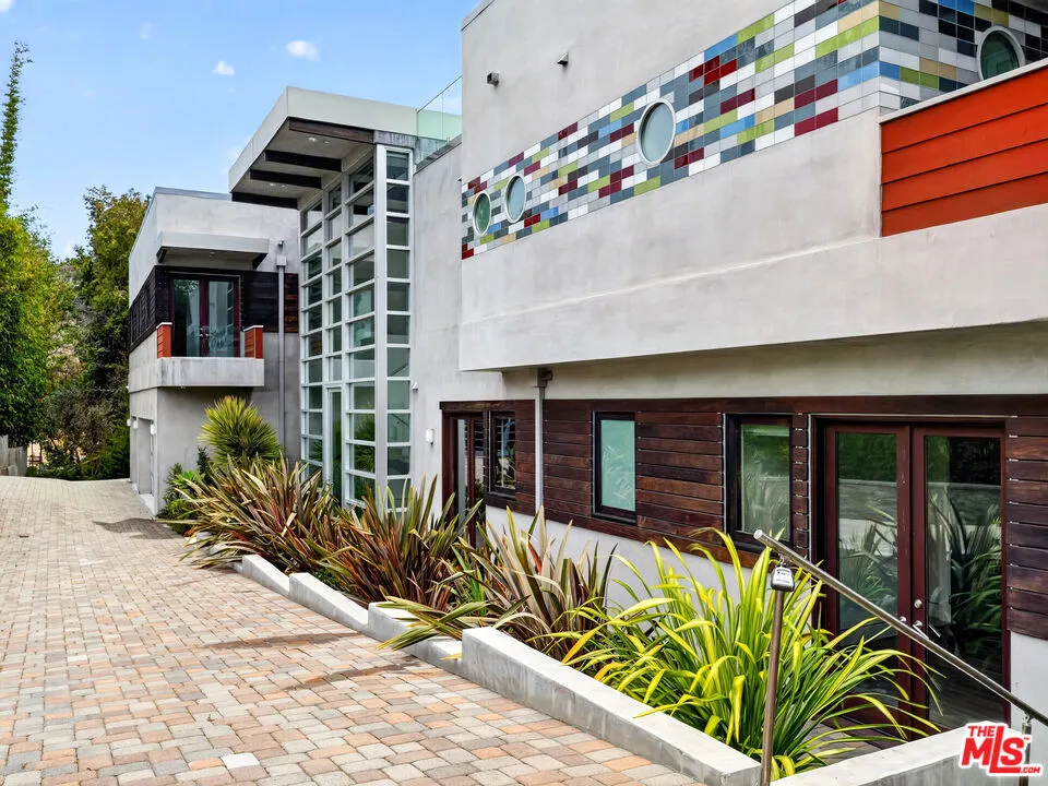 770 Paseo Miramar Pacific Palisades, CA 90272