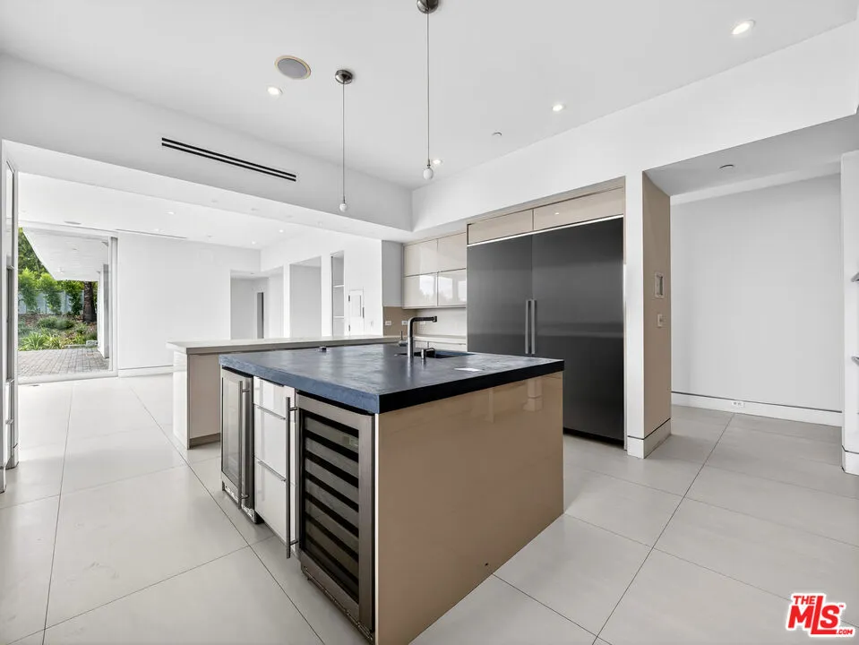 770 Paseo Miramar Pacific Palisades, CA 90272