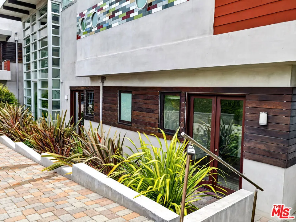 770 Paseo Miramar Pacific Palisades, CA 90272