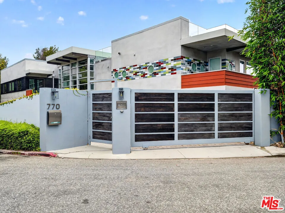 770 Paseo Miramar Pacific Palisades, CA 90272