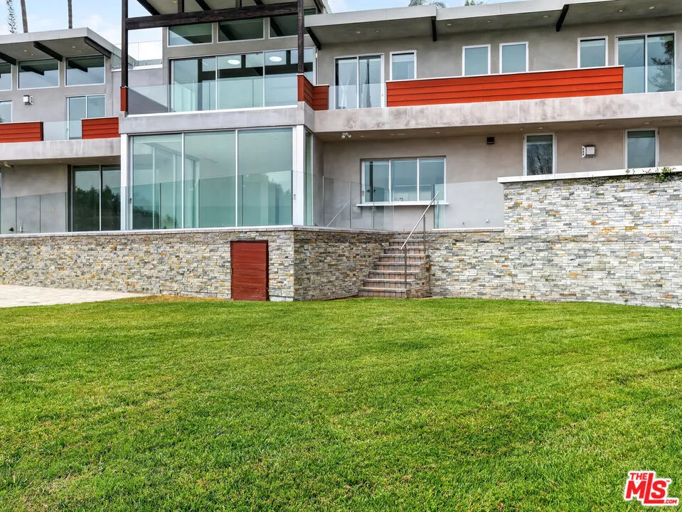 770 Paseo Miramar Pacific Palisades, CA 90272