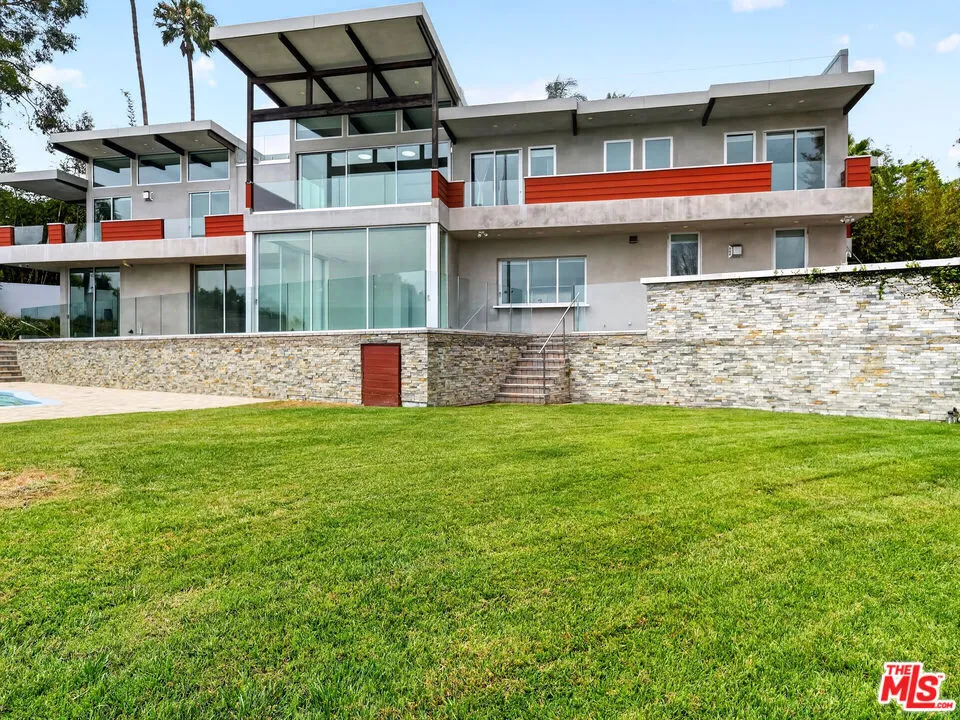 770 Paseo Miramar Pacific Palisades, CA 90272