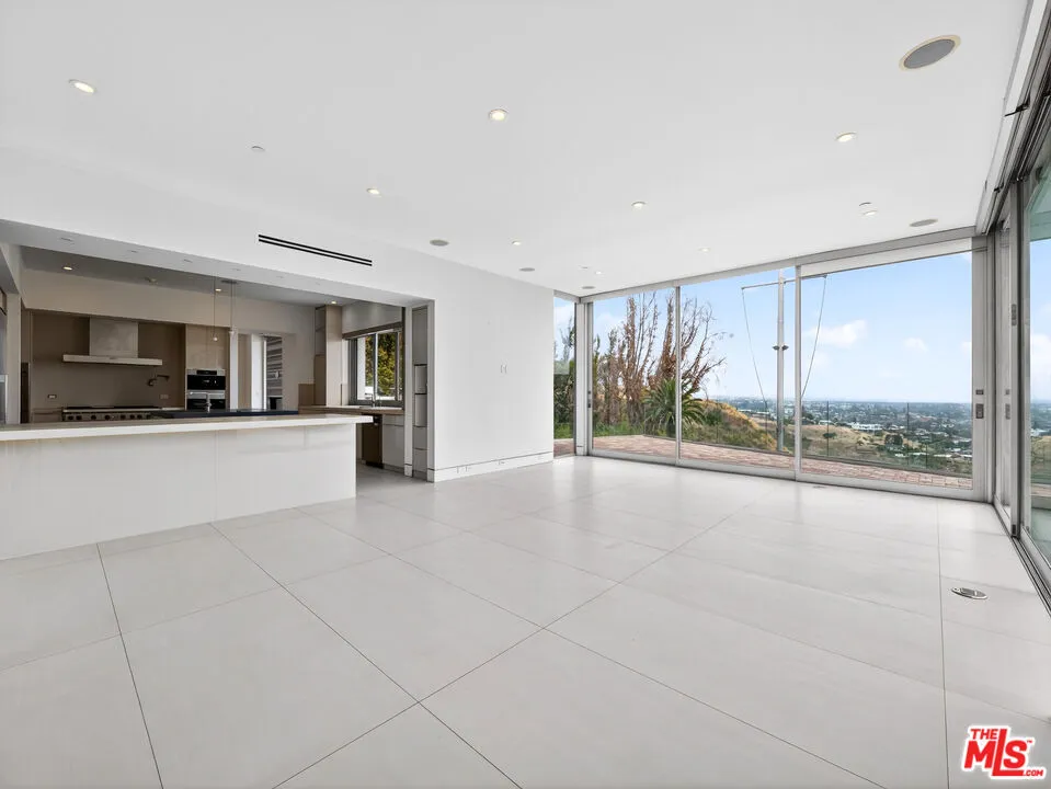 770 Paseo Miramar Pacific Palisades, CA 90272