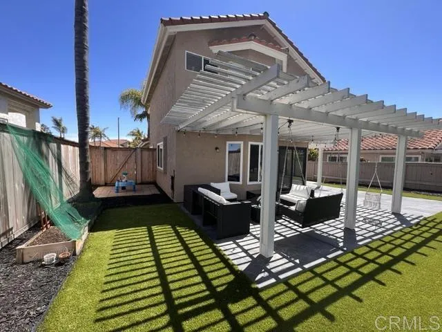 1967 Spanish Oak Way Vista, CA 92081