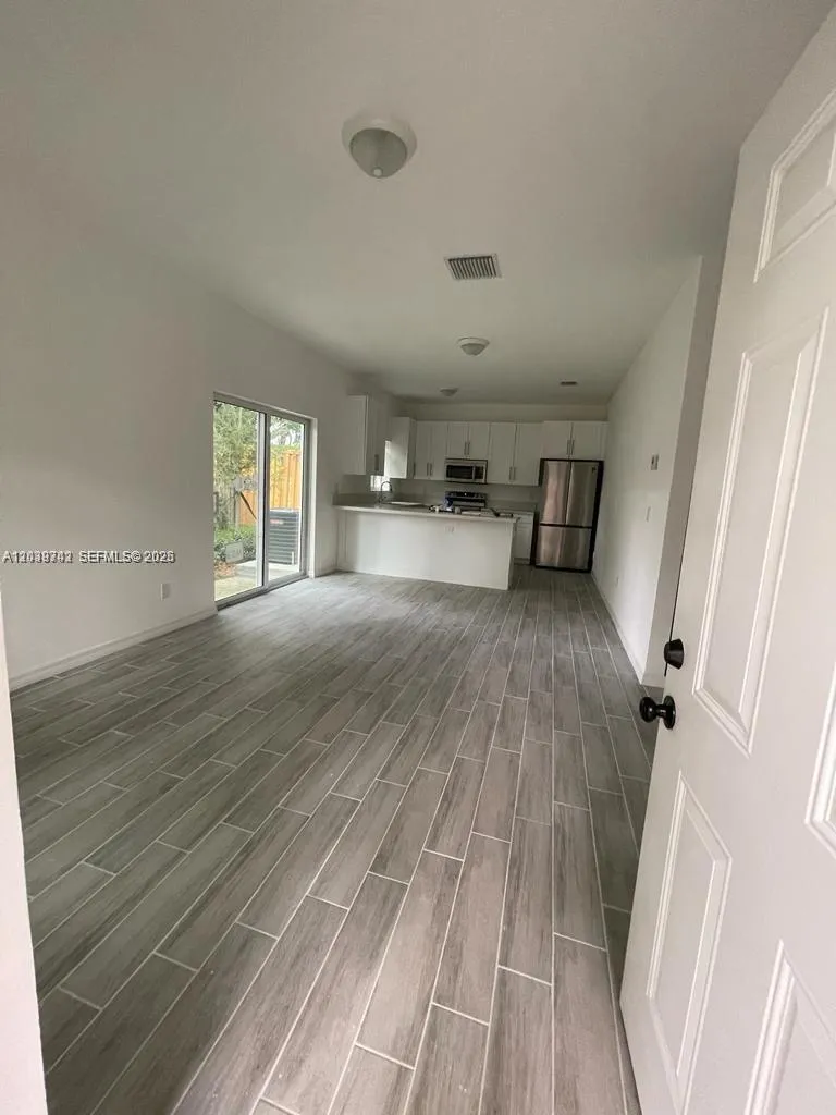 213 NW 12th St Pompano Beach, FL 33060