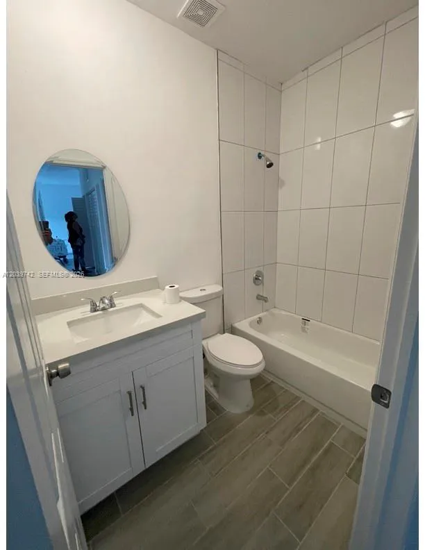 213 NW 12th St Pompano Beach, FL 33060