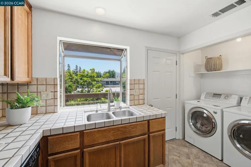 4805 Clayton Rd #12 Concord, CA 94521
