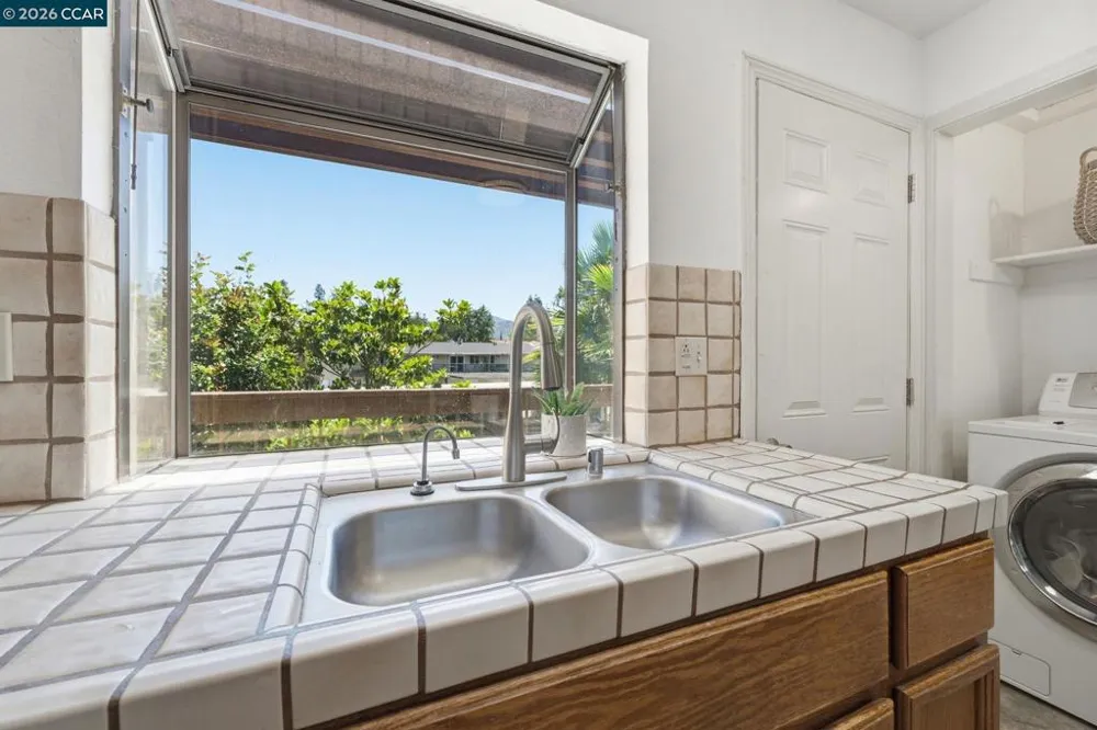 4805 Clayton Rd #12 Concord, CA 94521