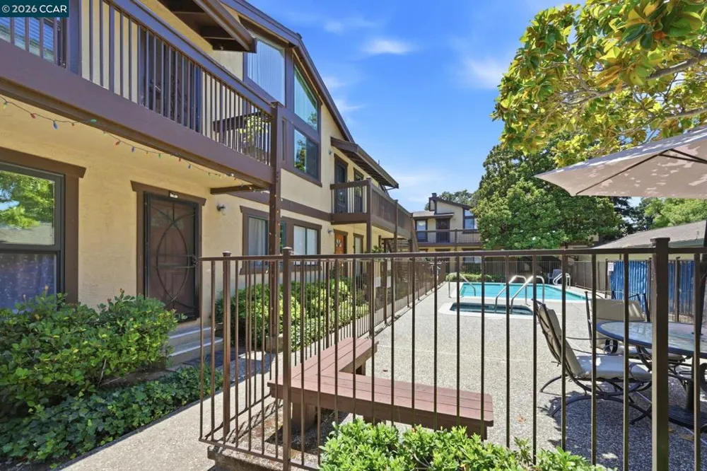 4805 Clayton Rd #12 Concord, CA 94521