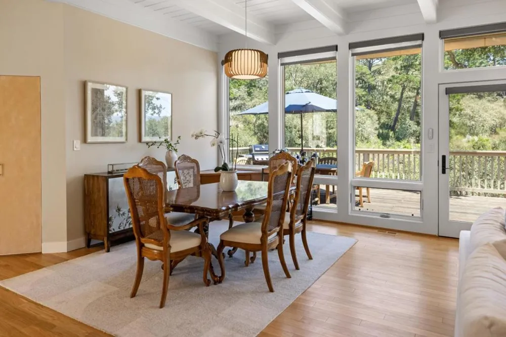 24875 Carmel Hills Drive Carmel, CA 93923