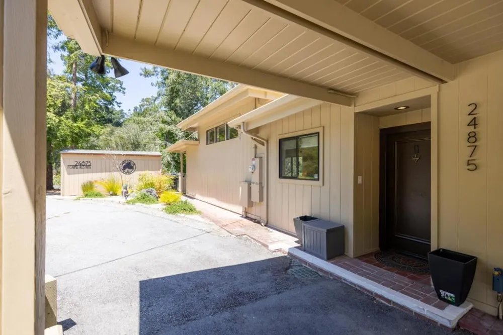 24875 Carmel Hills Drive Carmel, CA 93923