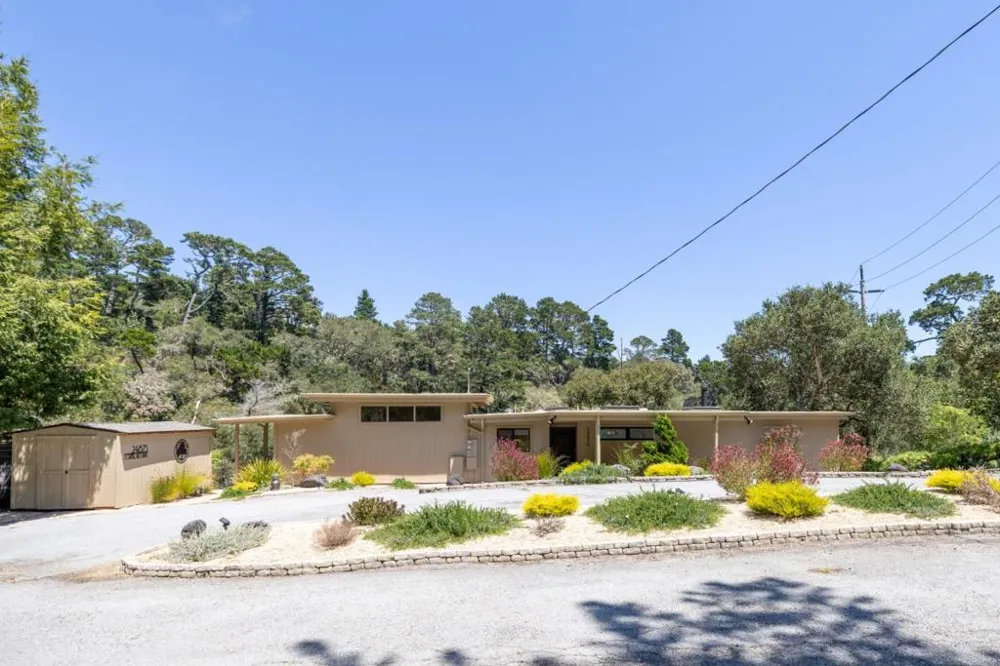24875 Carmel Hills Drive Carmel, CA 93923