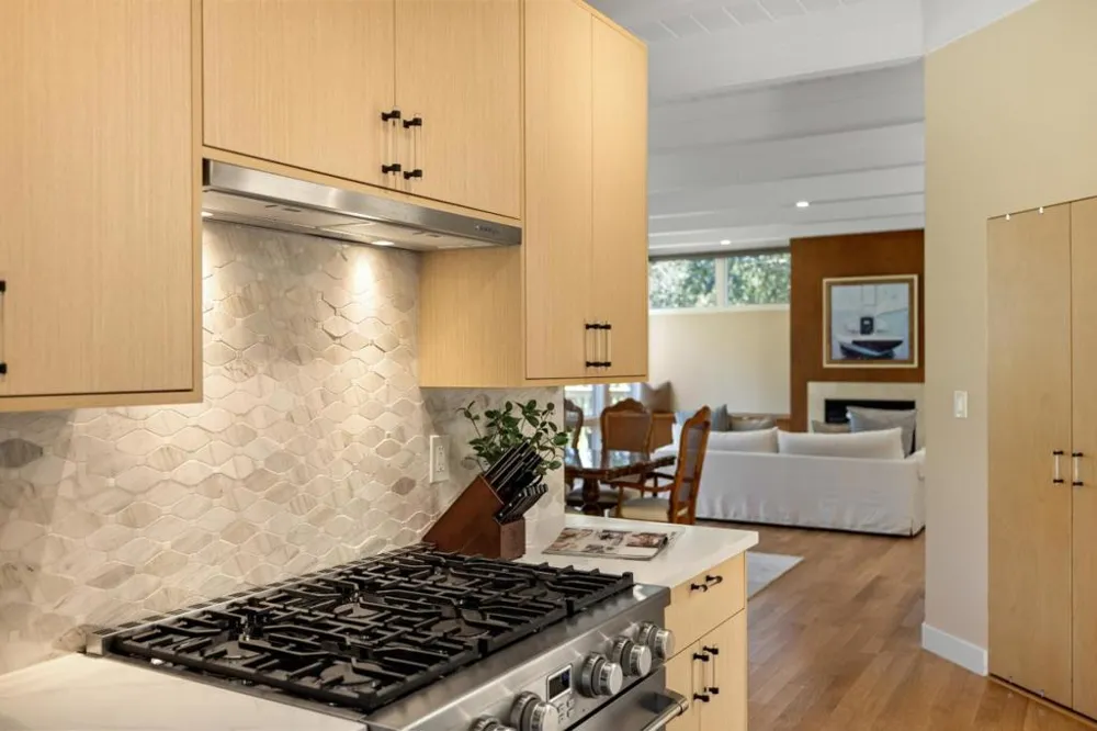 24875 Carmel Hills Drive Carmel, CA 93923