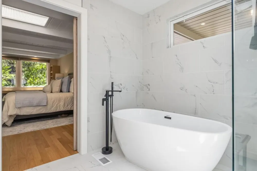 24875 Carmel Hills Drive Carmel, CA 93923