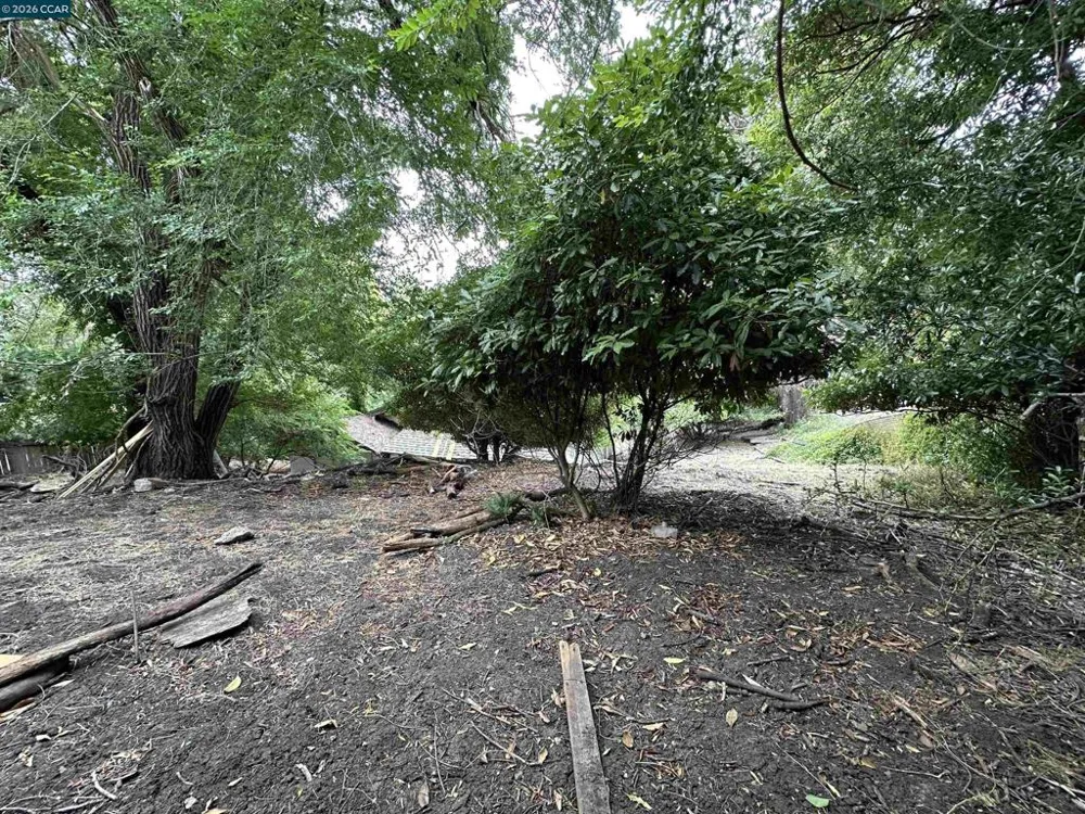 534 La Paloma Rd El Sobrante, CA 94803