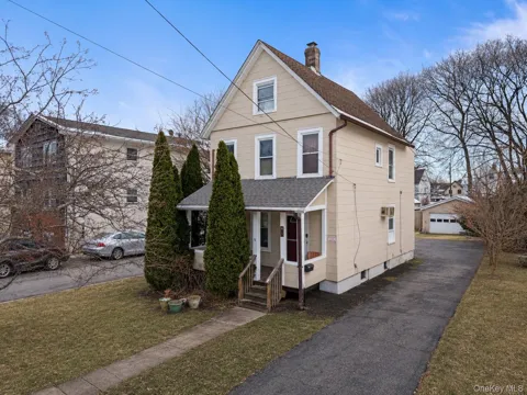 19 W Maple Avenue