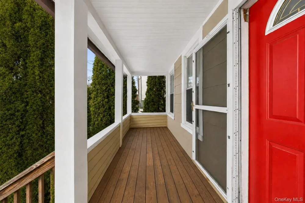 19 W Maple Avenue Suffern, NY 10901