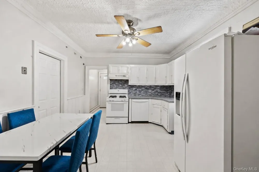 19 W Maple Avenue Suffern, NY 10901