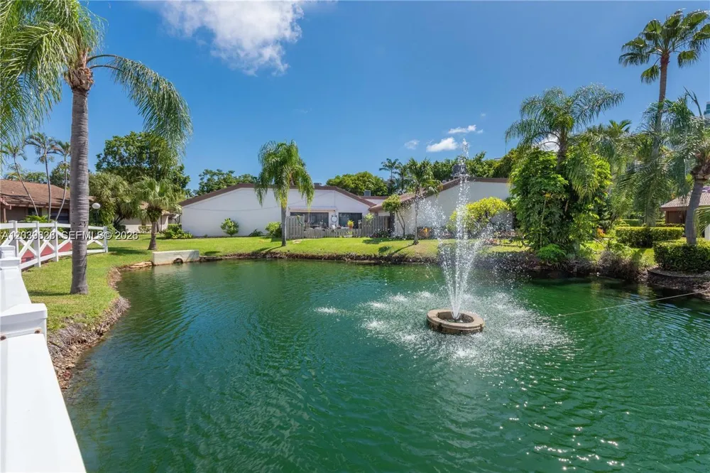 601 Leslie Dr Hallandale Beach, FL 33009