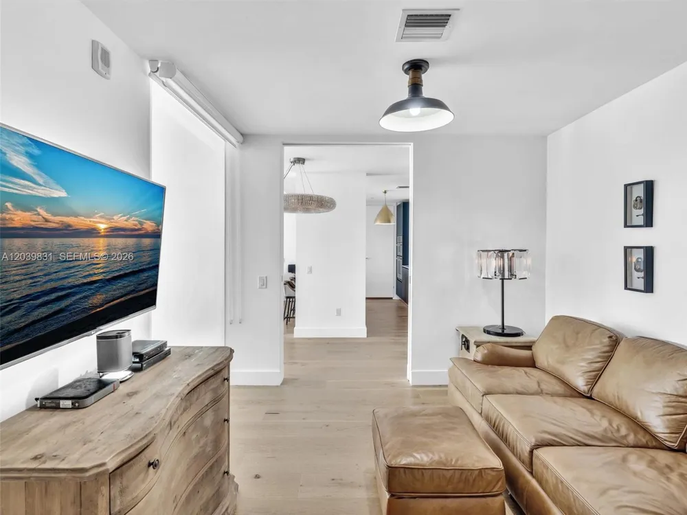 1300 E Brickell Bay Dr #4202 Miami, FL 33131