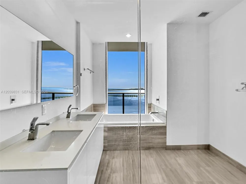 1300 E Brickell Bay Dr #4202 Miami, FL 33131