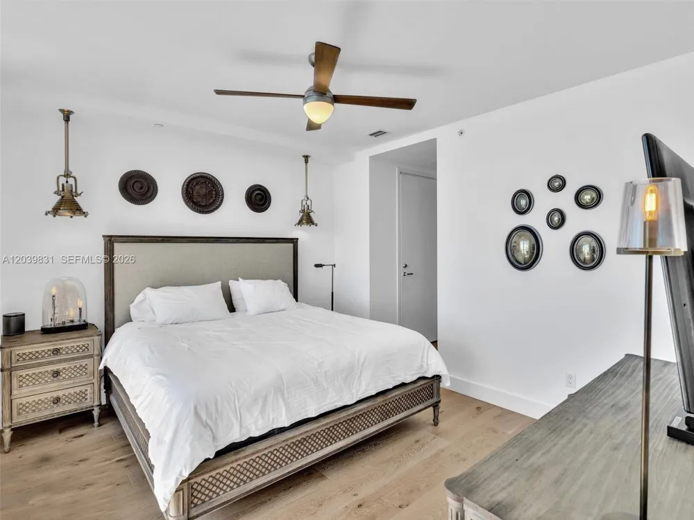 1300 E Brickell Bay Dr #4202 Miami, FL 33131