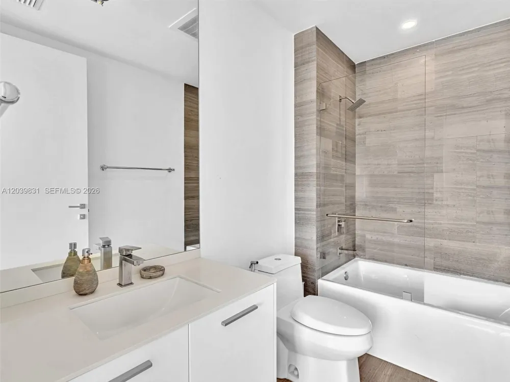 1300 E Brickell Bay Dr #4202 Miami, FL 33131