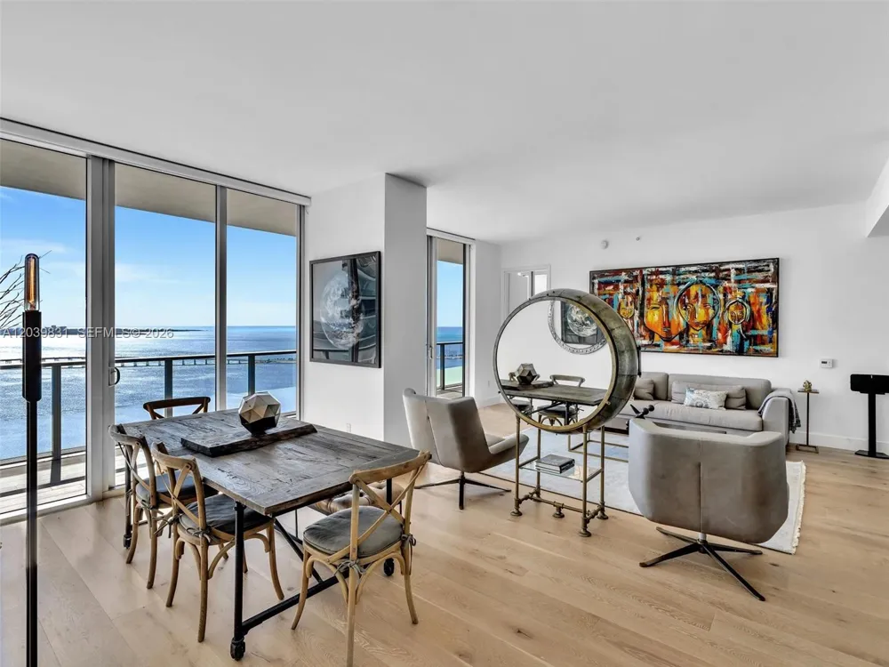 1300 E Brickell Bay Dr #4202 Miami, FL 33131