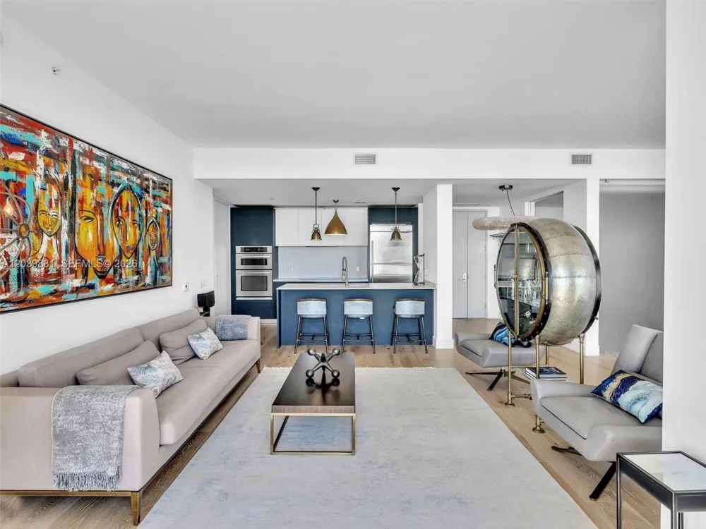 1300 E Brickell Bay Dr #4202 Miami, FL 33131