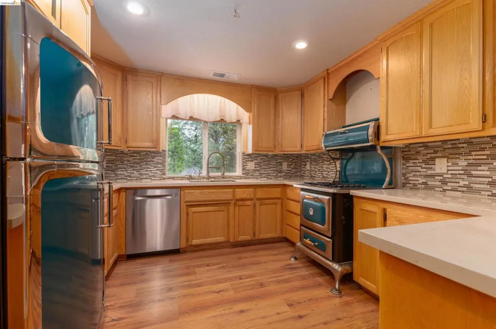 22401 Ridge Road Twain Harte, CA 95383