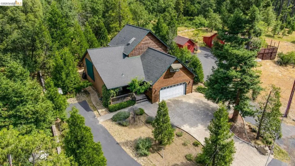 22401 Ridge Road Twain Harte, CA 95383