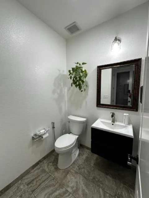 10133 Annie Street Elk Grove, CA 95757