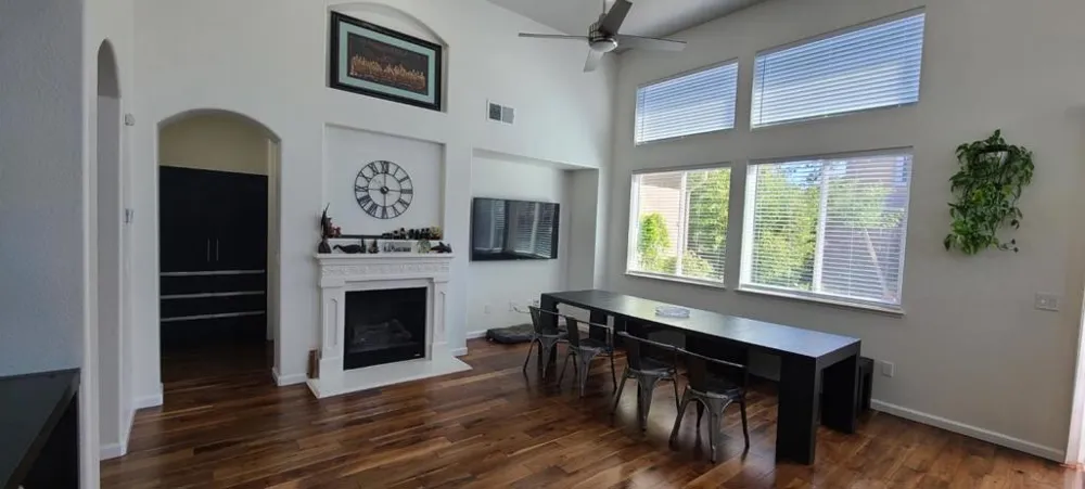 10133 Annie Street Elk Grove, CA 95757