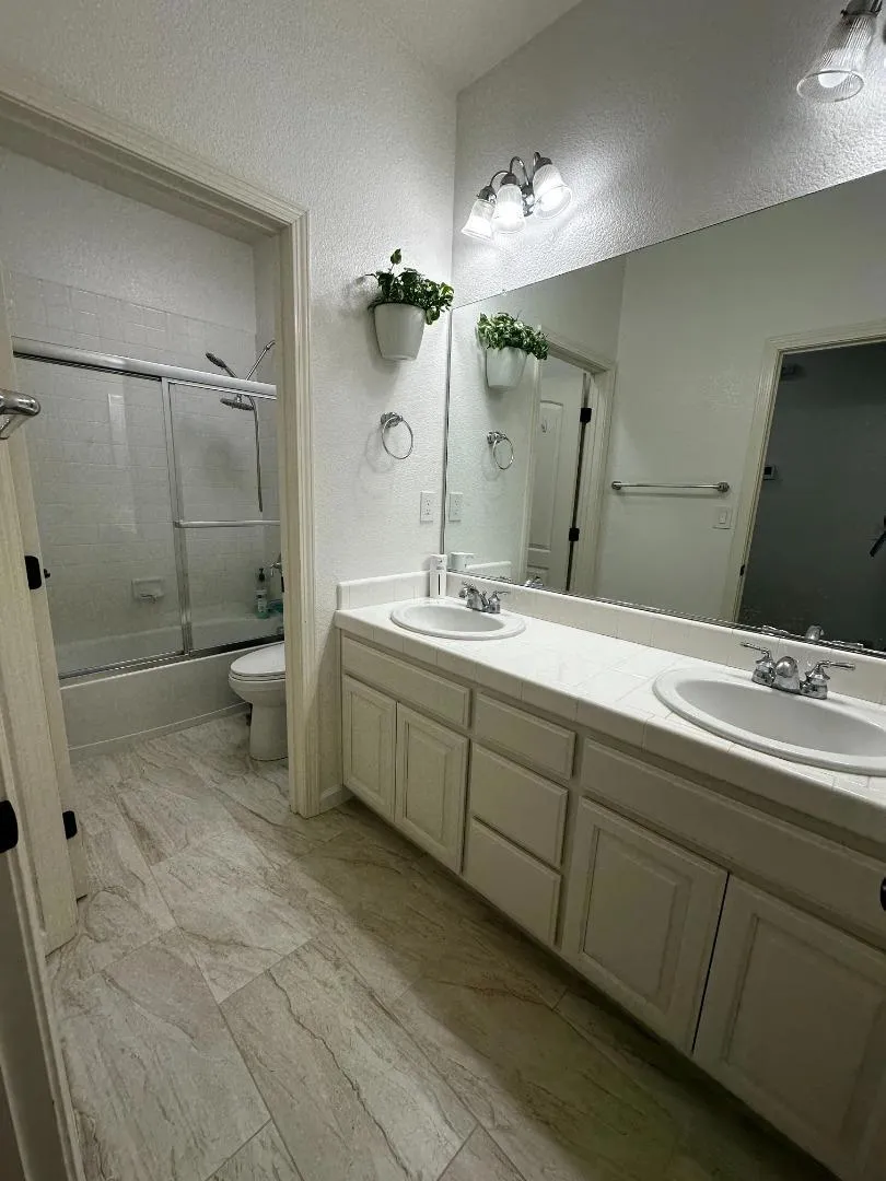 10133 Annie Street Elk Grove, CA 95757