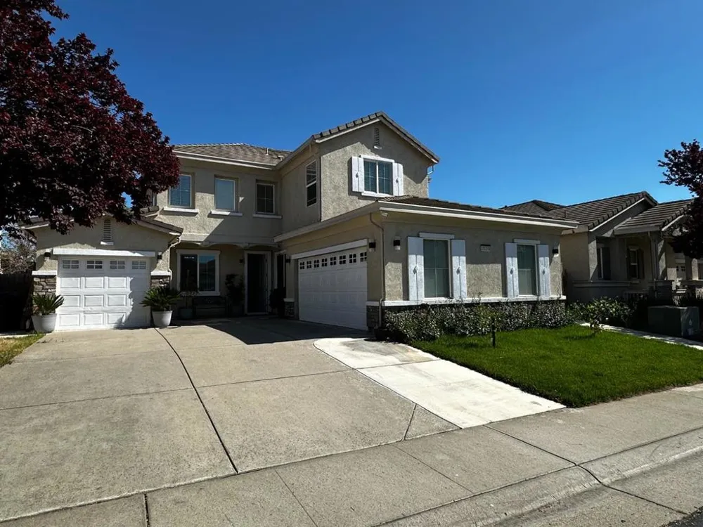 10133 Annie Street Elk Grove, CA 95757