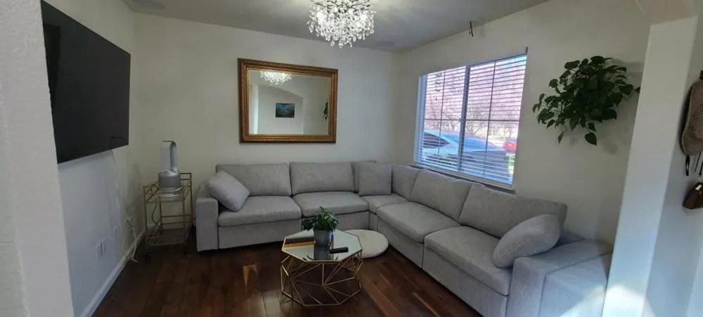 10133 Annie Street Elk Grove, CA 95757