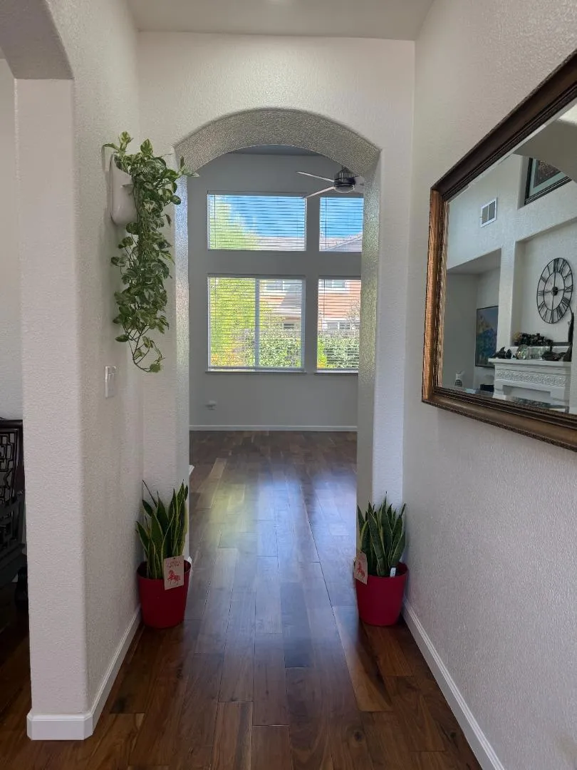 10133 Annie Street Elk Grove, CA 95757