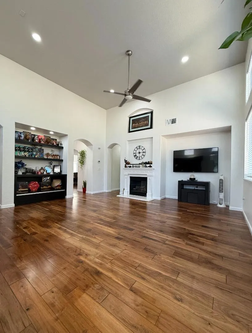 10133 Annie Street Elk Grove, CA 95757