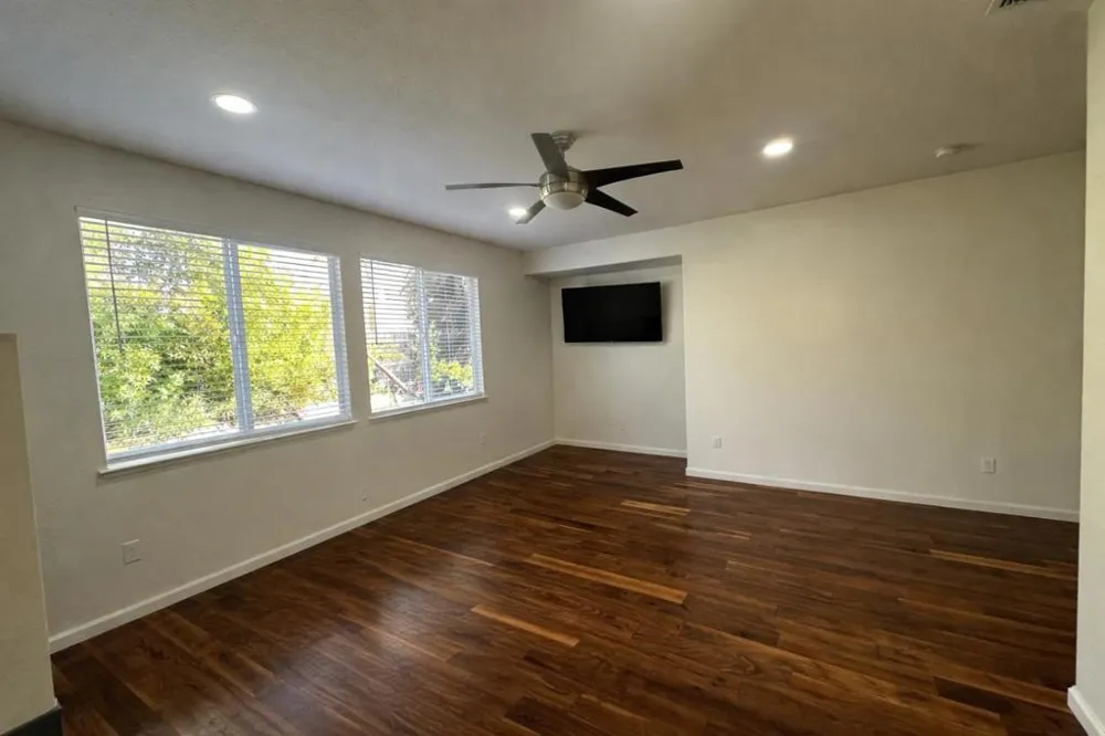 10133 Annie Street Elk Grove, CA 95757