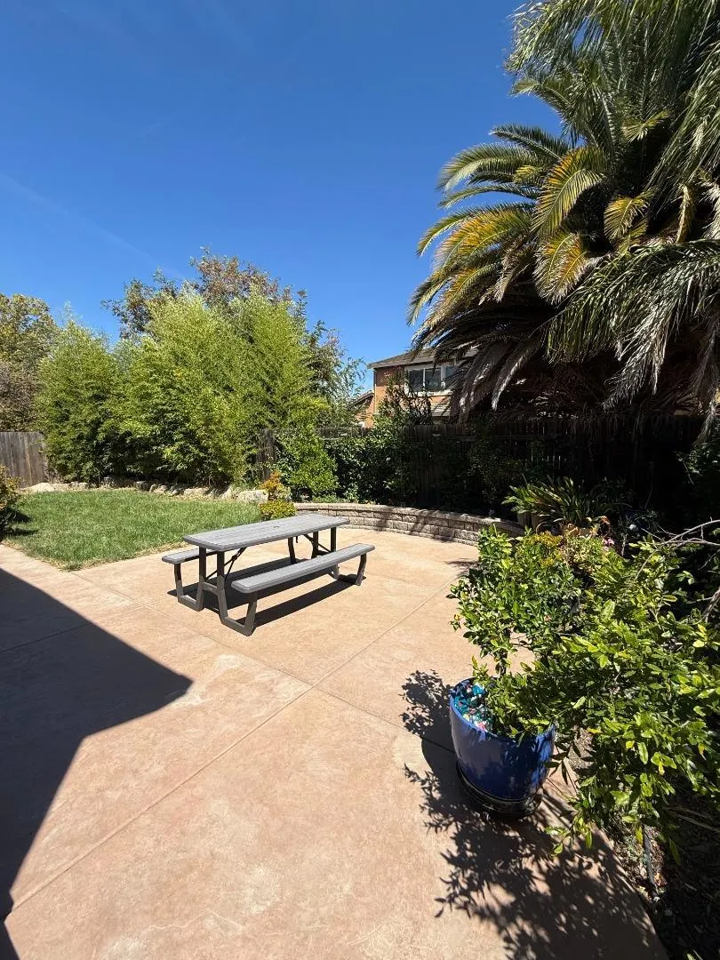 10133 Annie Street Elk Grove, CA 95757