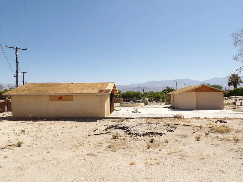 72998 30th Avenue Thousand Palms, CA 92276