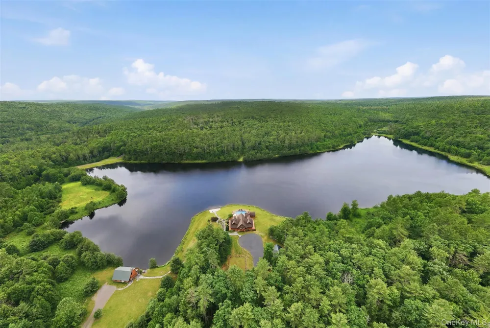 91 Crawford Road Barryville, NY 12719
