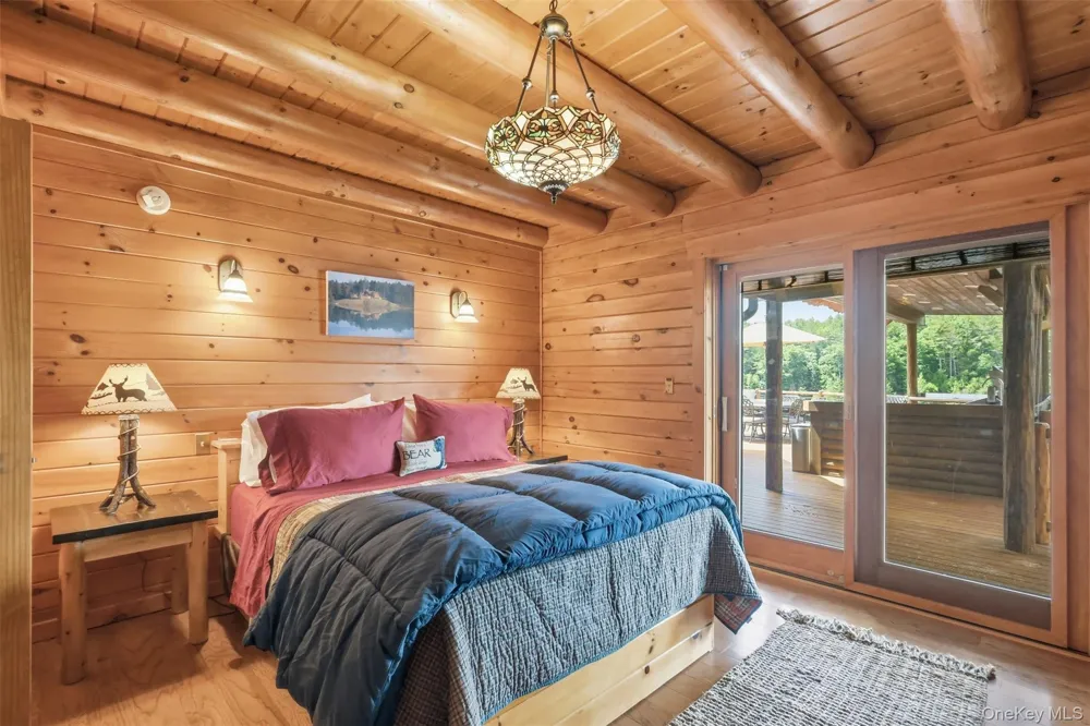 91 Crawford Road Barryville, NY 12719