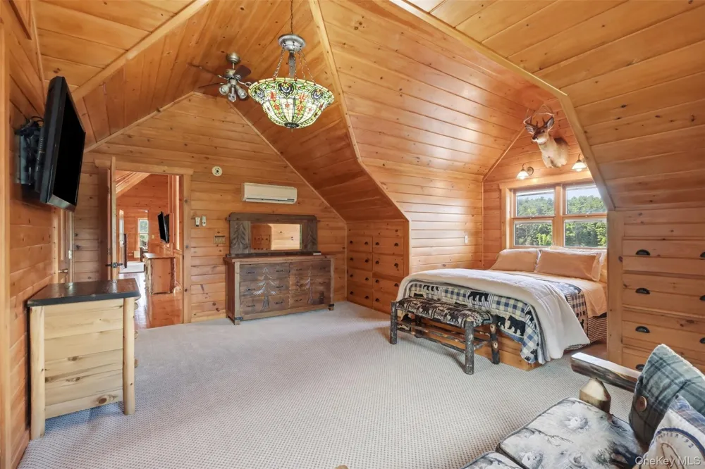91 Crawford Road Barryville, NY 12719