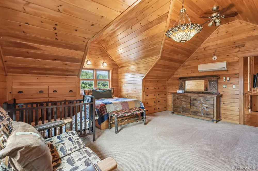 91 Crawford Road Barryville, NY 12719