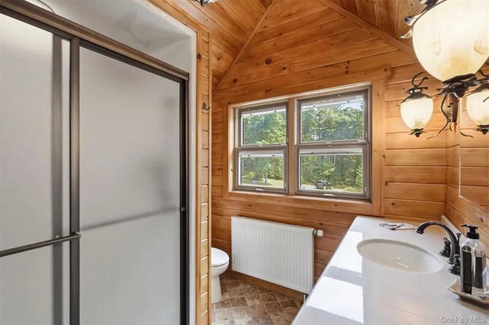 91 Crawford Road Barryville, NY 12719