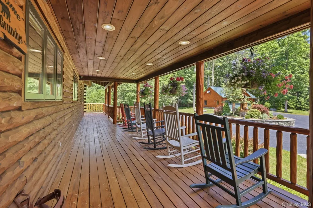 91 Crawford Road Barryville, NY 12719
