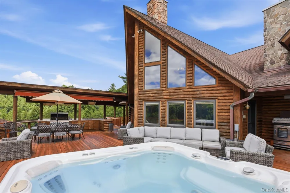 91 Crawford Road Barryville, NY 12719